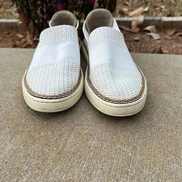 Ugg Women's Sammy Slip Ons - Picture 2 of 14